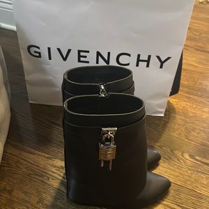Givenchy shark short boot